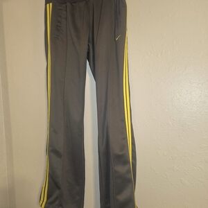 Nike Men Gray Joggers with Yellow Stripes